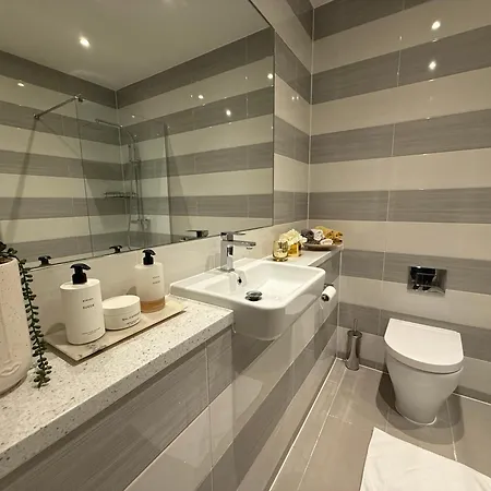 Baycroft House Apartment London Exterior photo