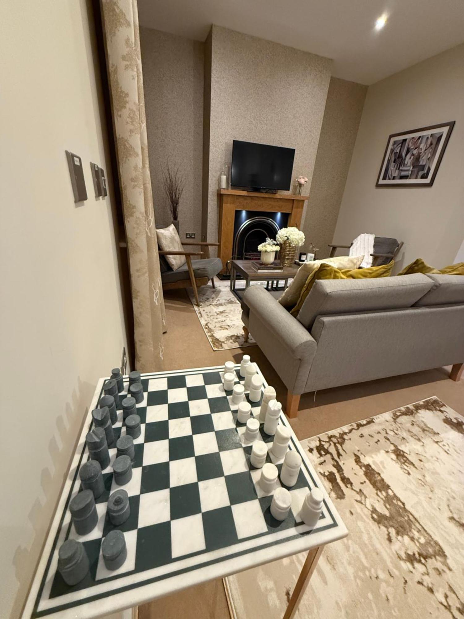 Baycroft House Apartment *