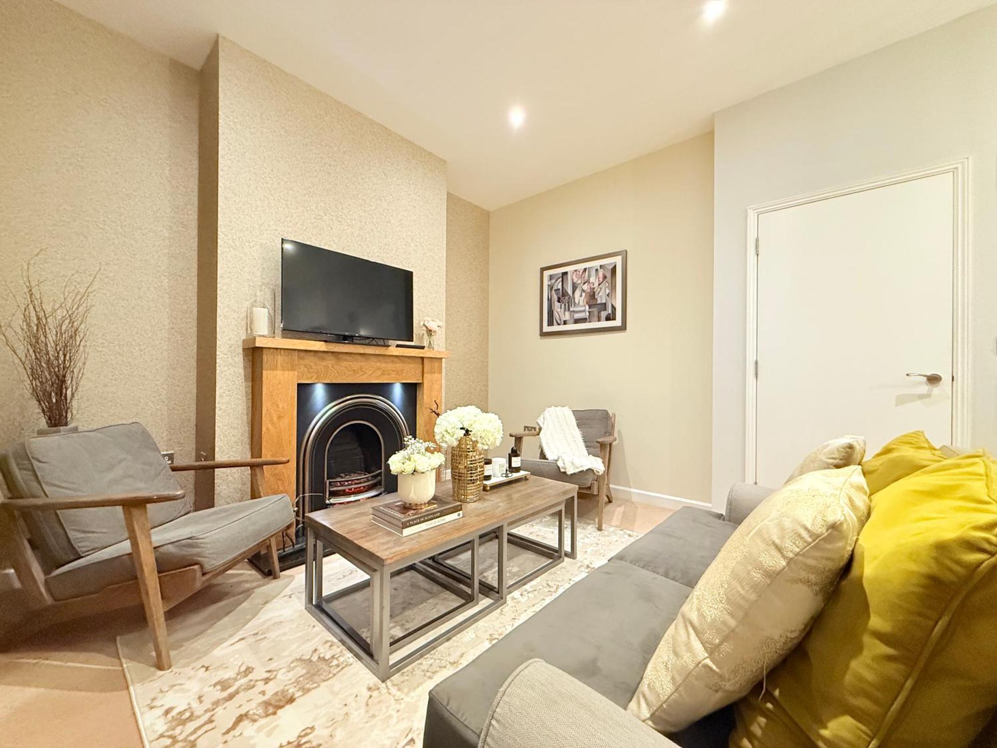 Apartment Baycroft House London