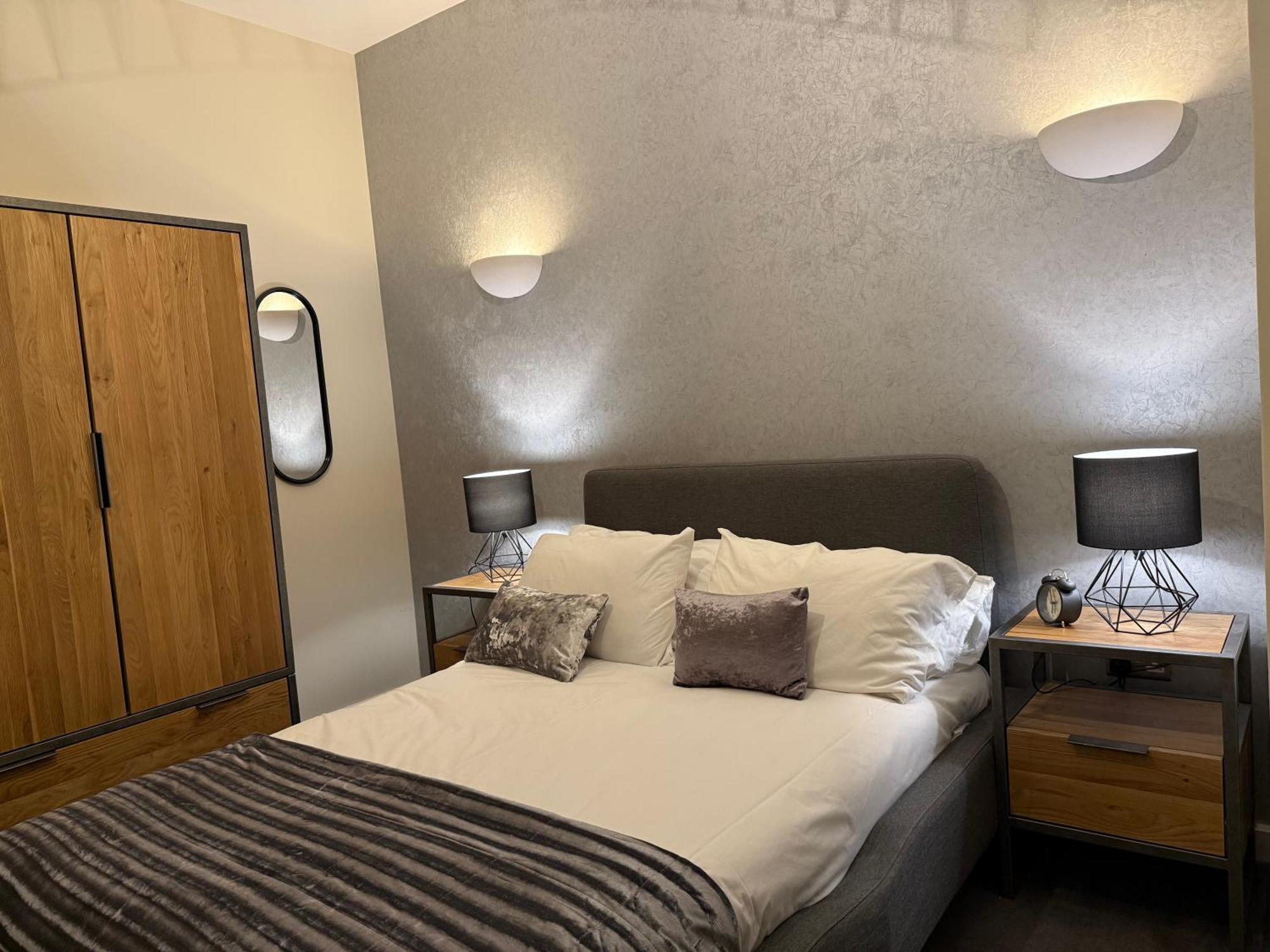 Apartment Baycroft House London