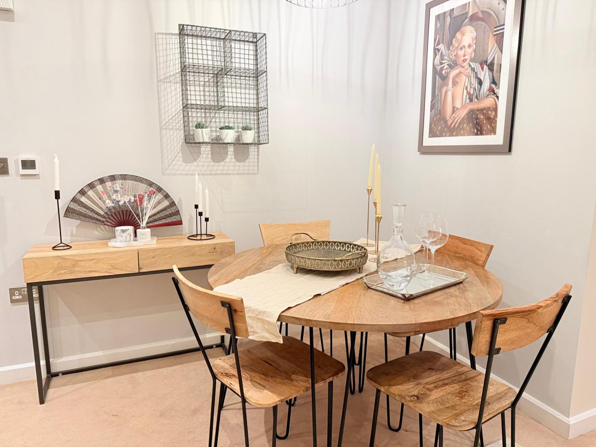 Baycroft House Apartment