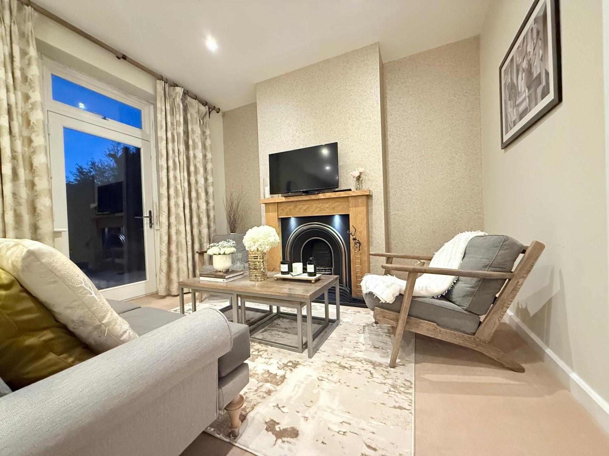 Apartment Baycroft House